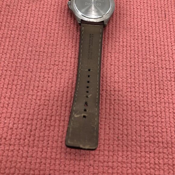 Vintage CRAFTSMAN Watch by Relic Great Needs Battery Leather Strap - Picture 8 of 8